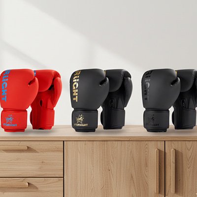 Gant de boxe sur table